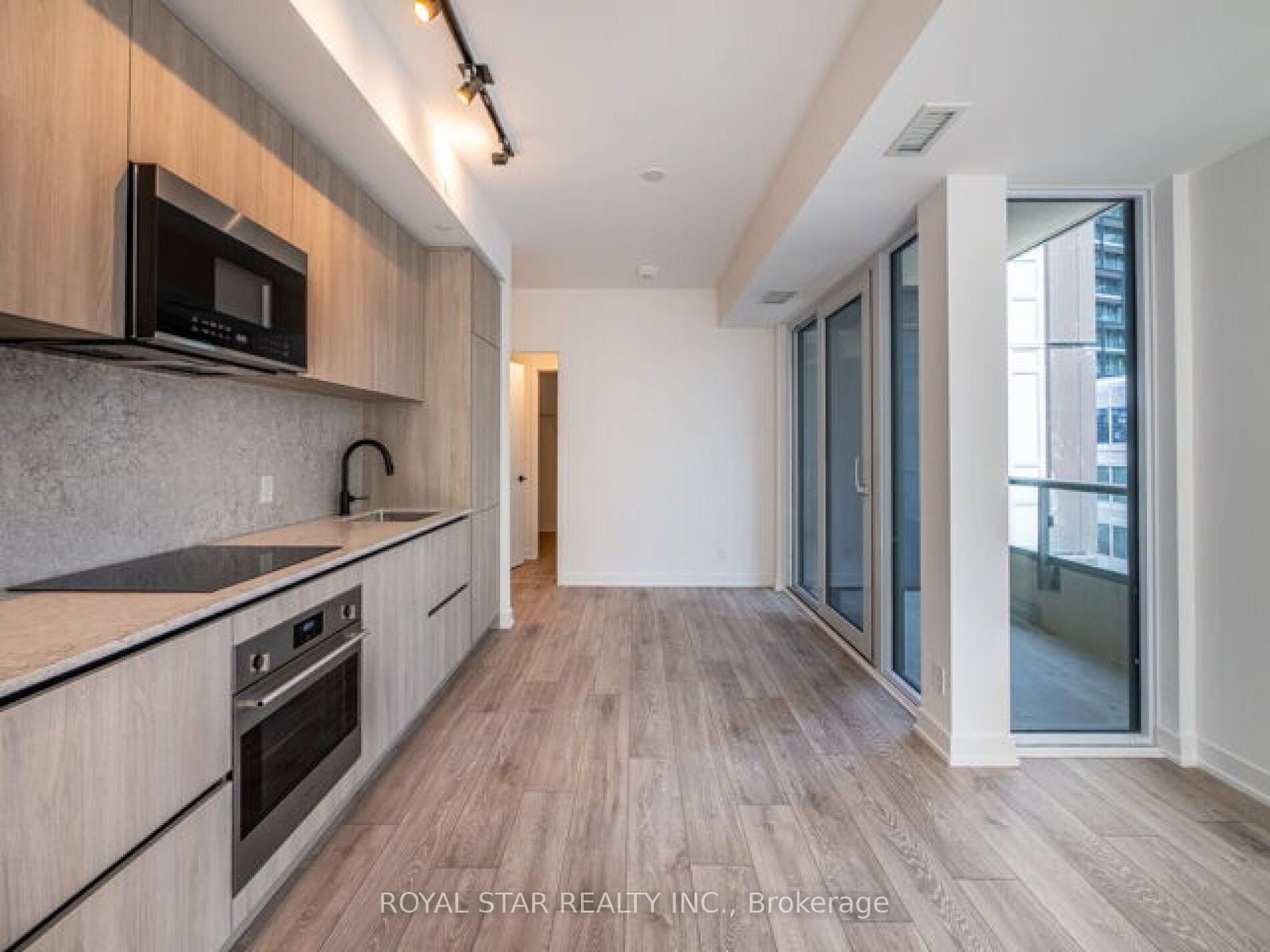 108 Peter Street • #1007 • Toronto, ON photo 10