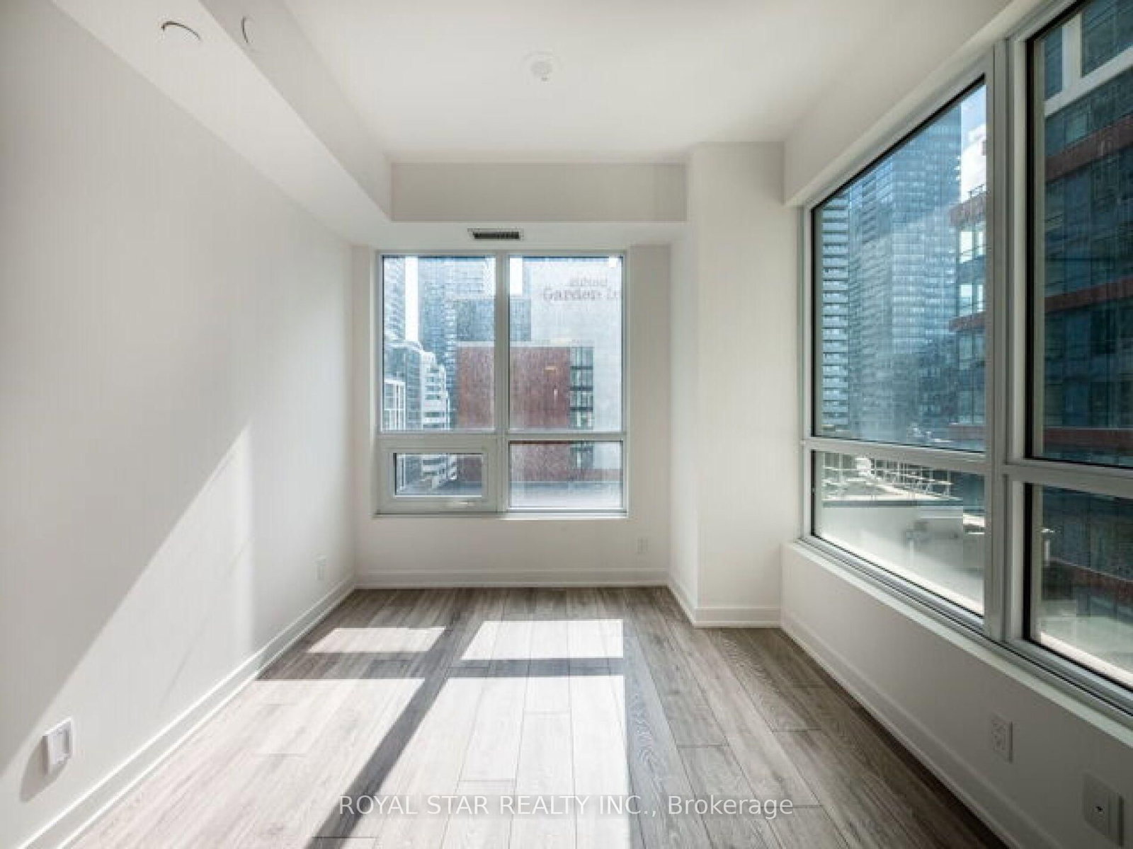 108 Peter Street • #1007 • Toronto, ON photo 24