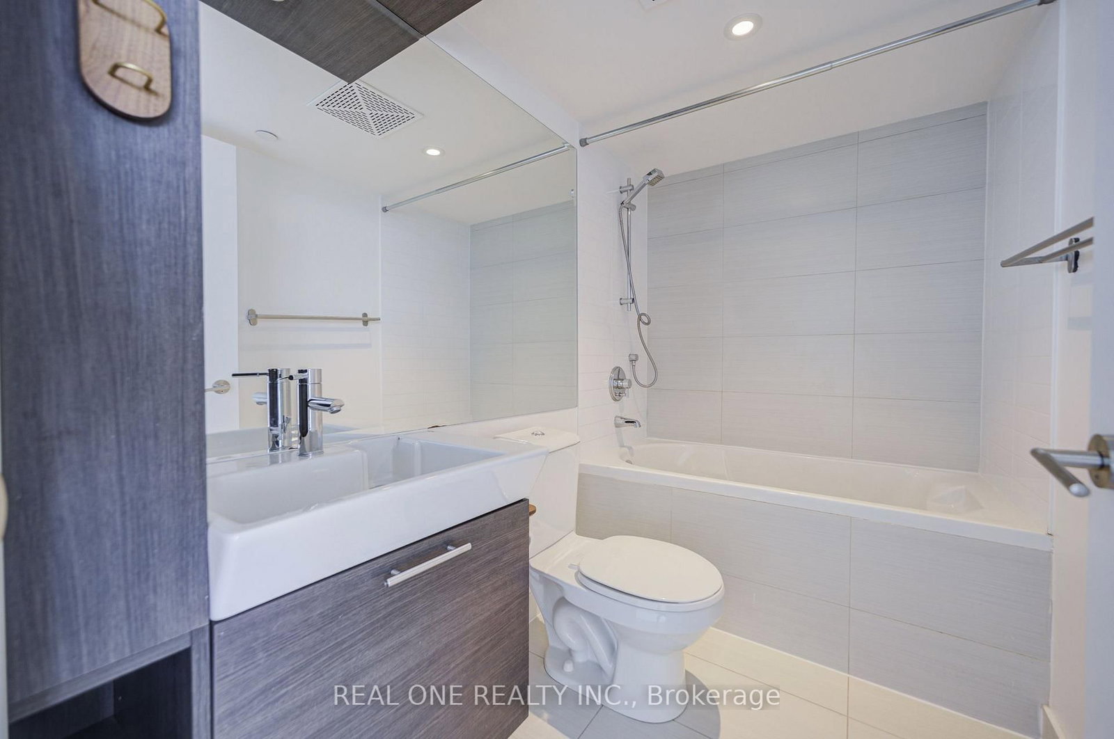 386 Yonge Street • #5814 • Toronto, ON photo 32