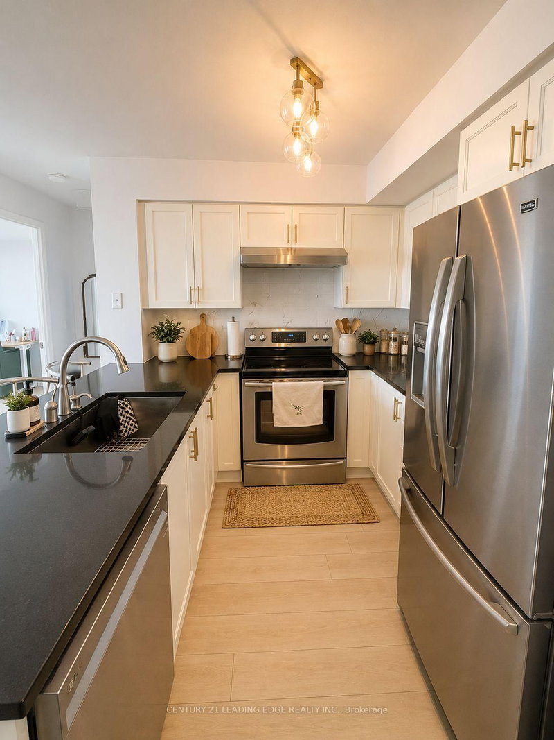 1215 - 51 Lower Simcoe Street