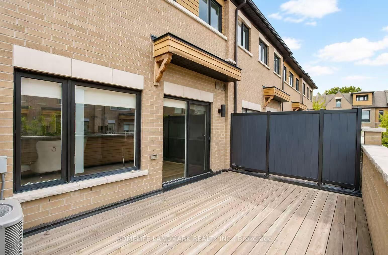 30 Kenneth Wood Crescent • Toronto, ON photo 16