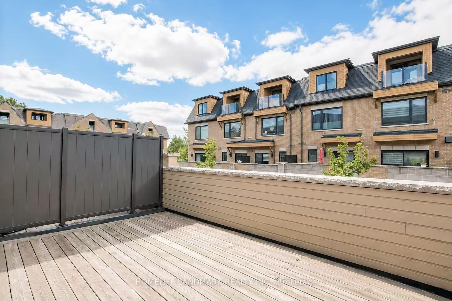 30 Kenneth Wood Crescent • Toronto, ON photo 18