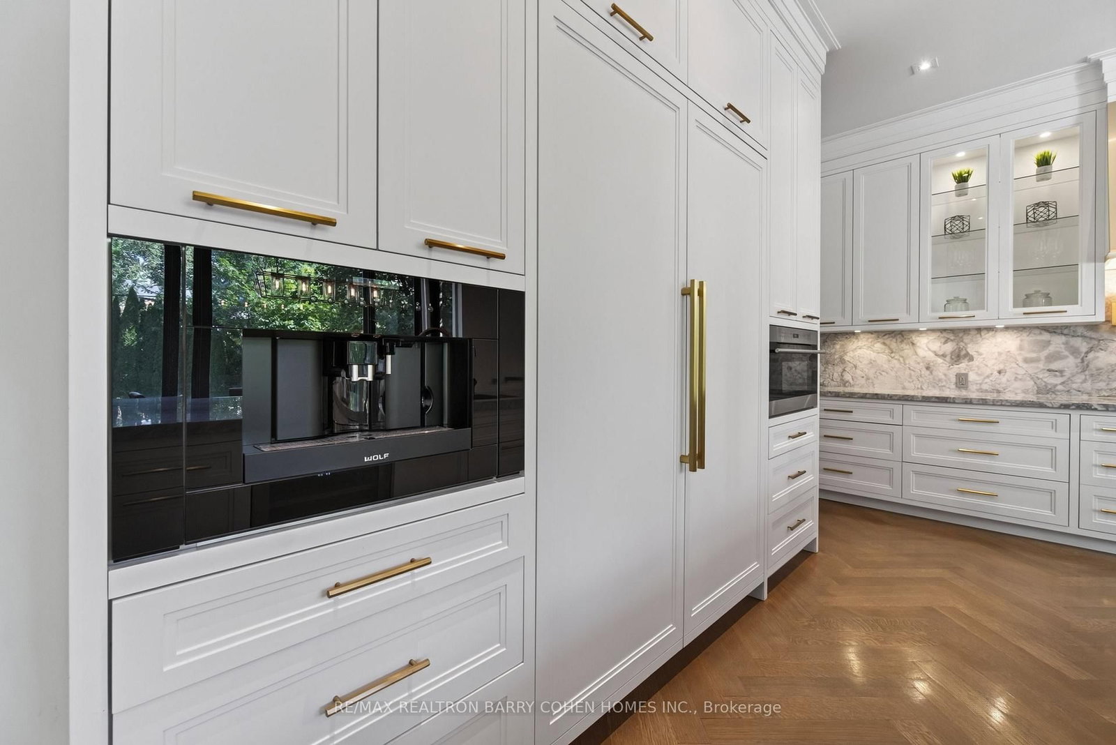 154 Yonge Boulevard • Toronto, ON photo 16