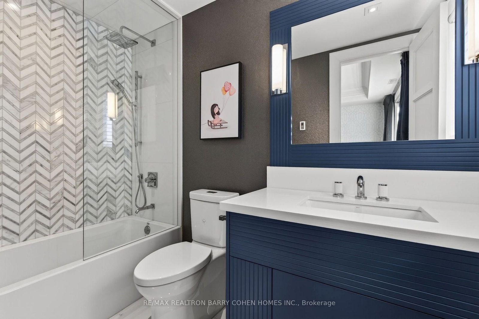 154 Yonge Boulevard • Toronto, ON photo 30