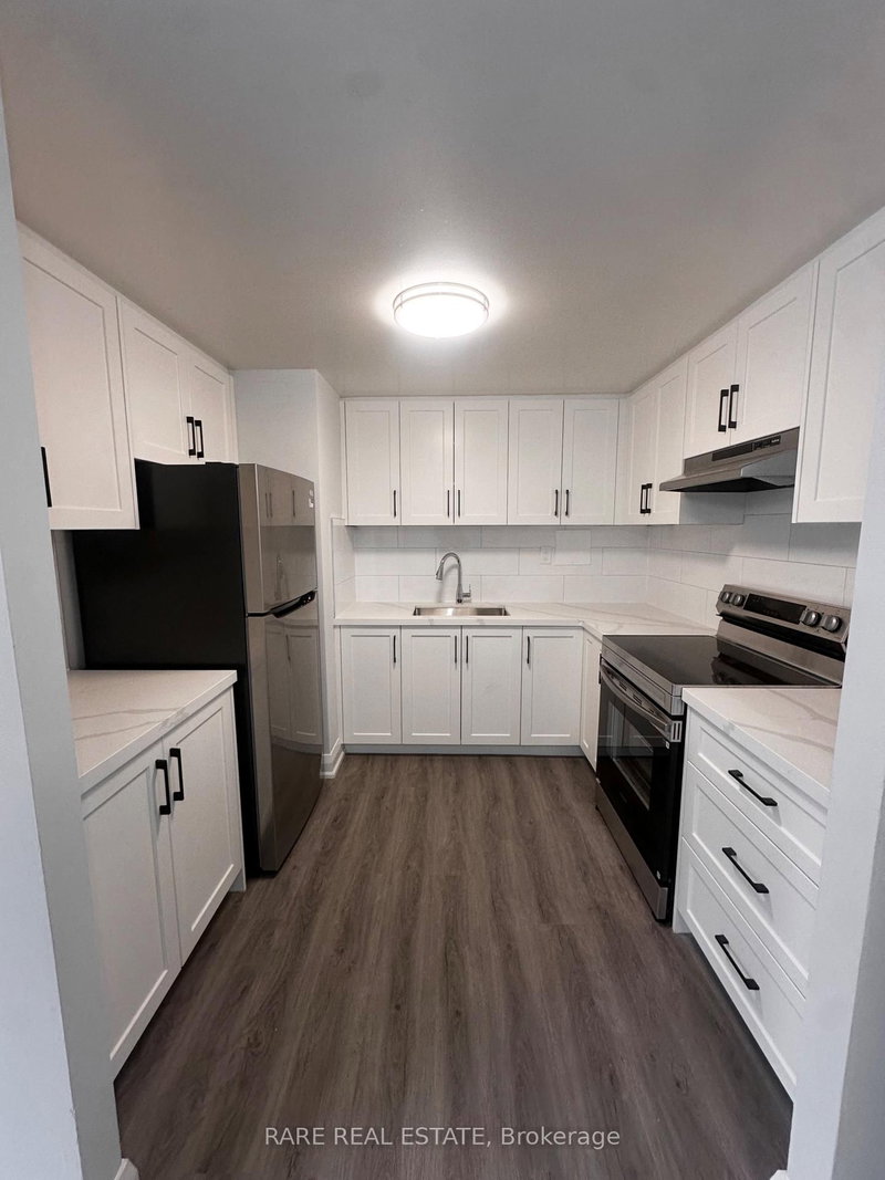 8 - 99 Bellevue Avenue