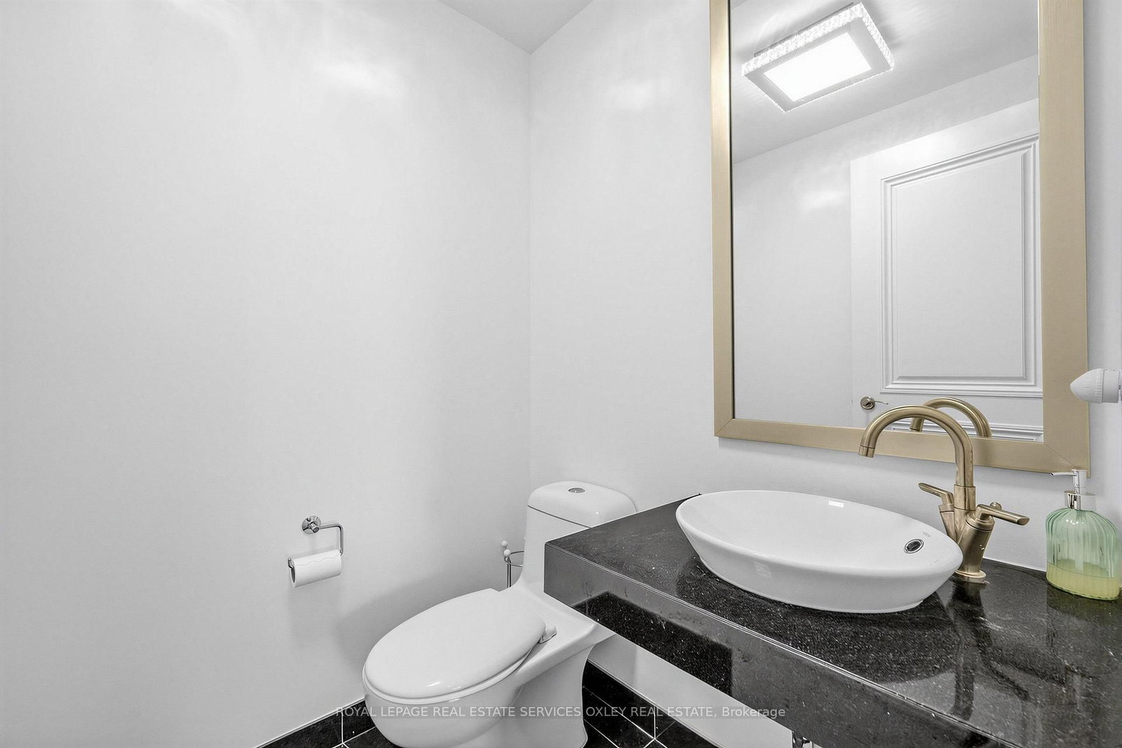 2181 Yonge Street • #3701 • Toronto, ON photo 4