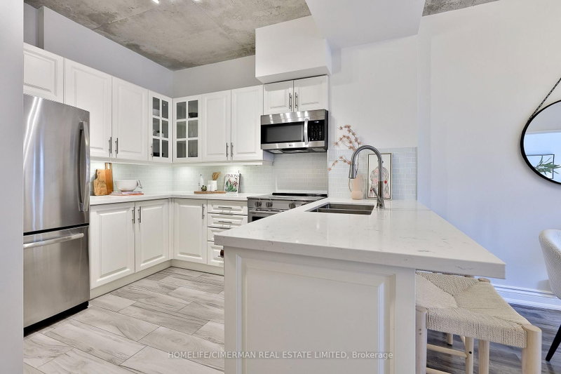 503 - 36 Charlotte Street