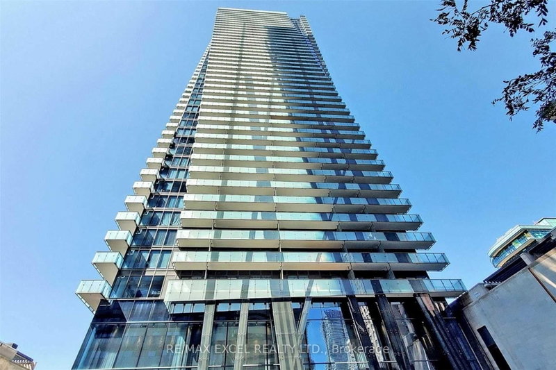810 - 65 St Mary Street