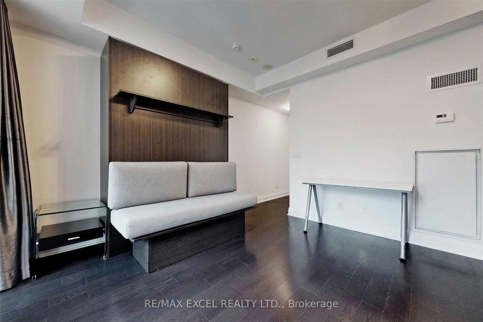 65 St Mary Street • #810 • Toronto, ON photo 10