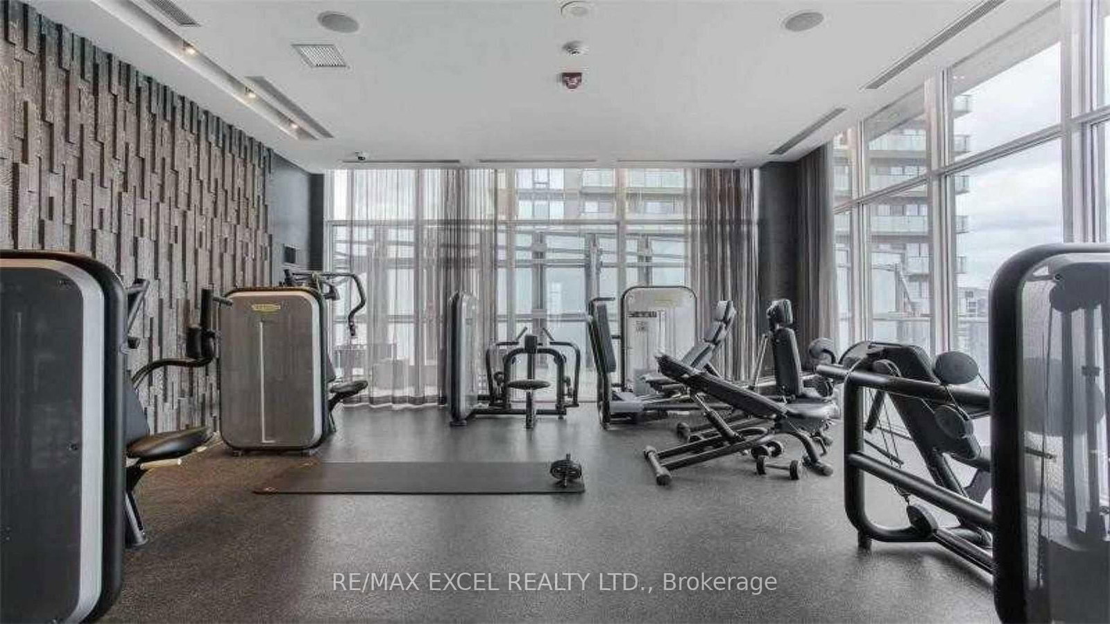 65 St Mary Street • #810 • Toronto, ON photo 24