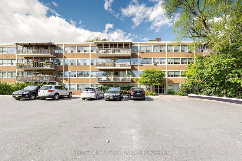 304 - 160 The Donway W