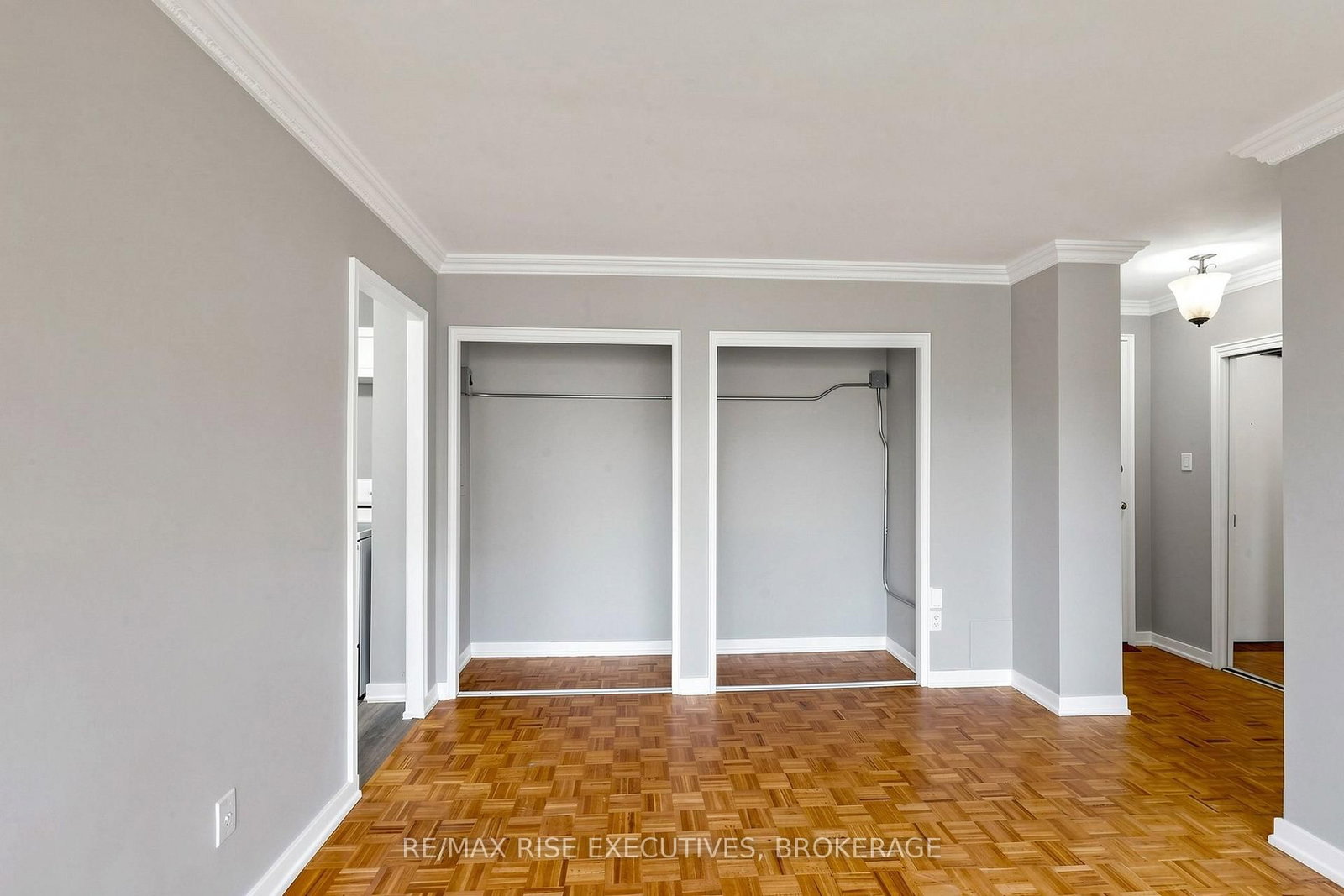 160 The Donway W • #304 • Toronto, ON photo 23