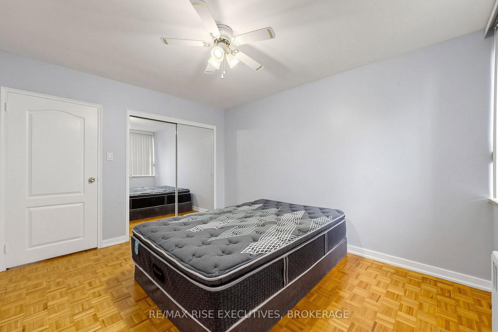160 The Donway W • #304 • Toronto, ON photo 29