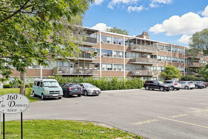 304 - 160 The Donway W