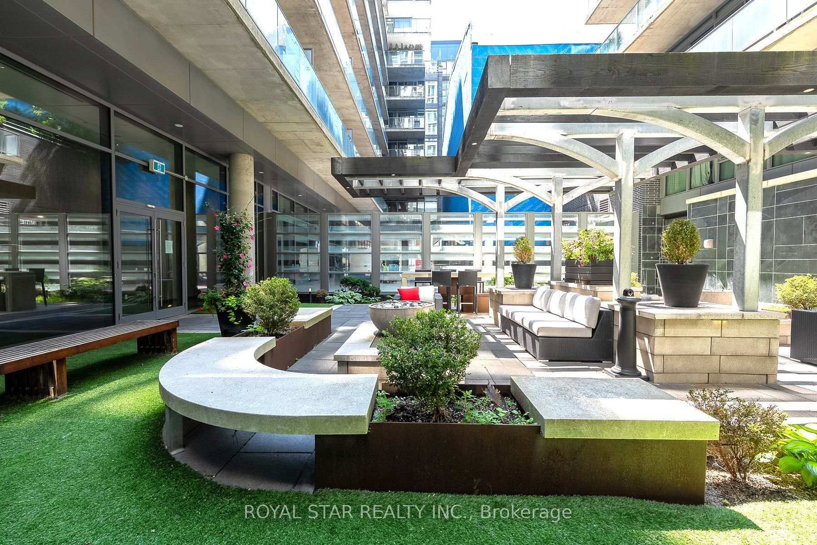 95 Bathurst Street • #623 • Toronto, ON photo 24
