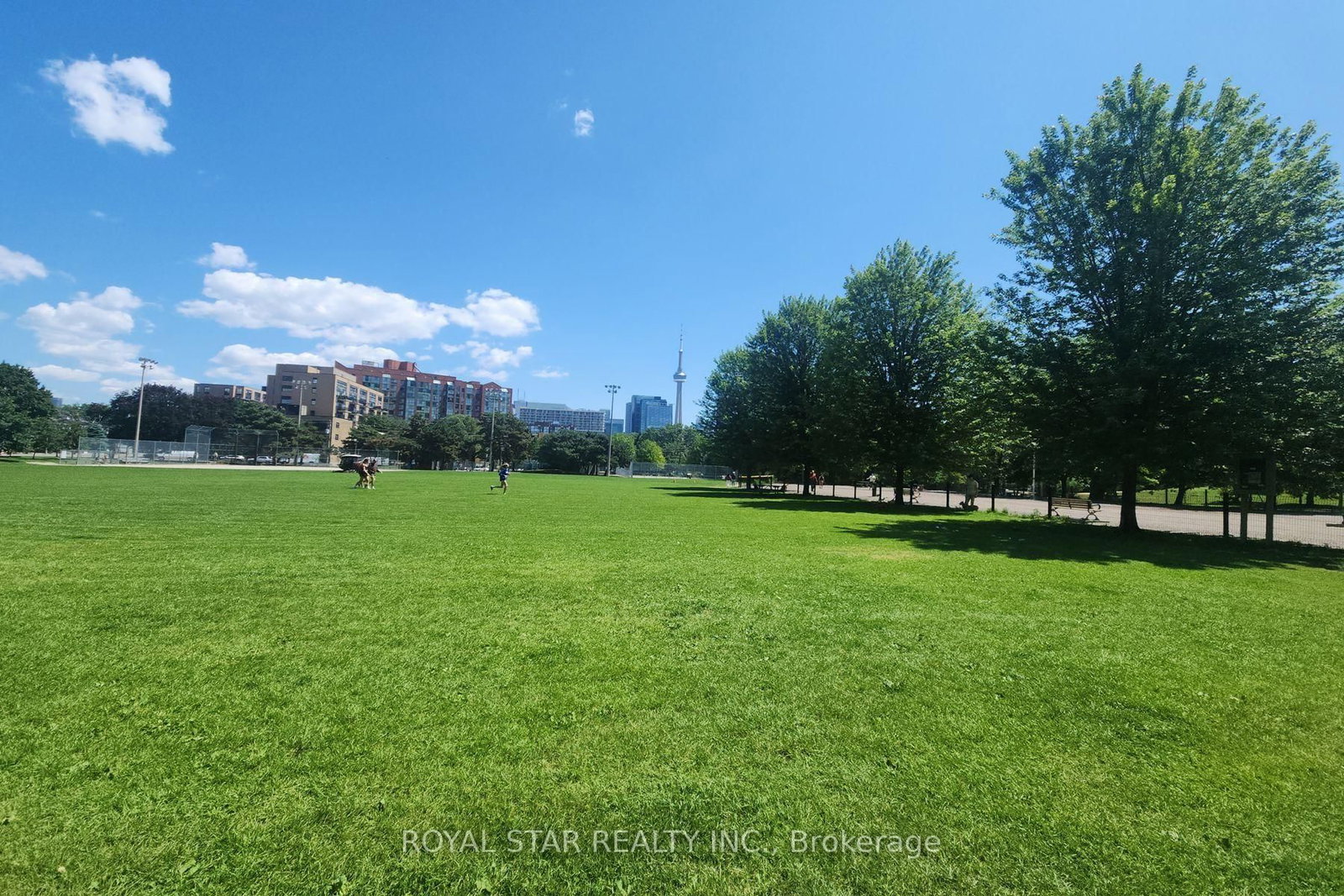 95 Bathurst Street • #623 • Toronto, ON photo 32