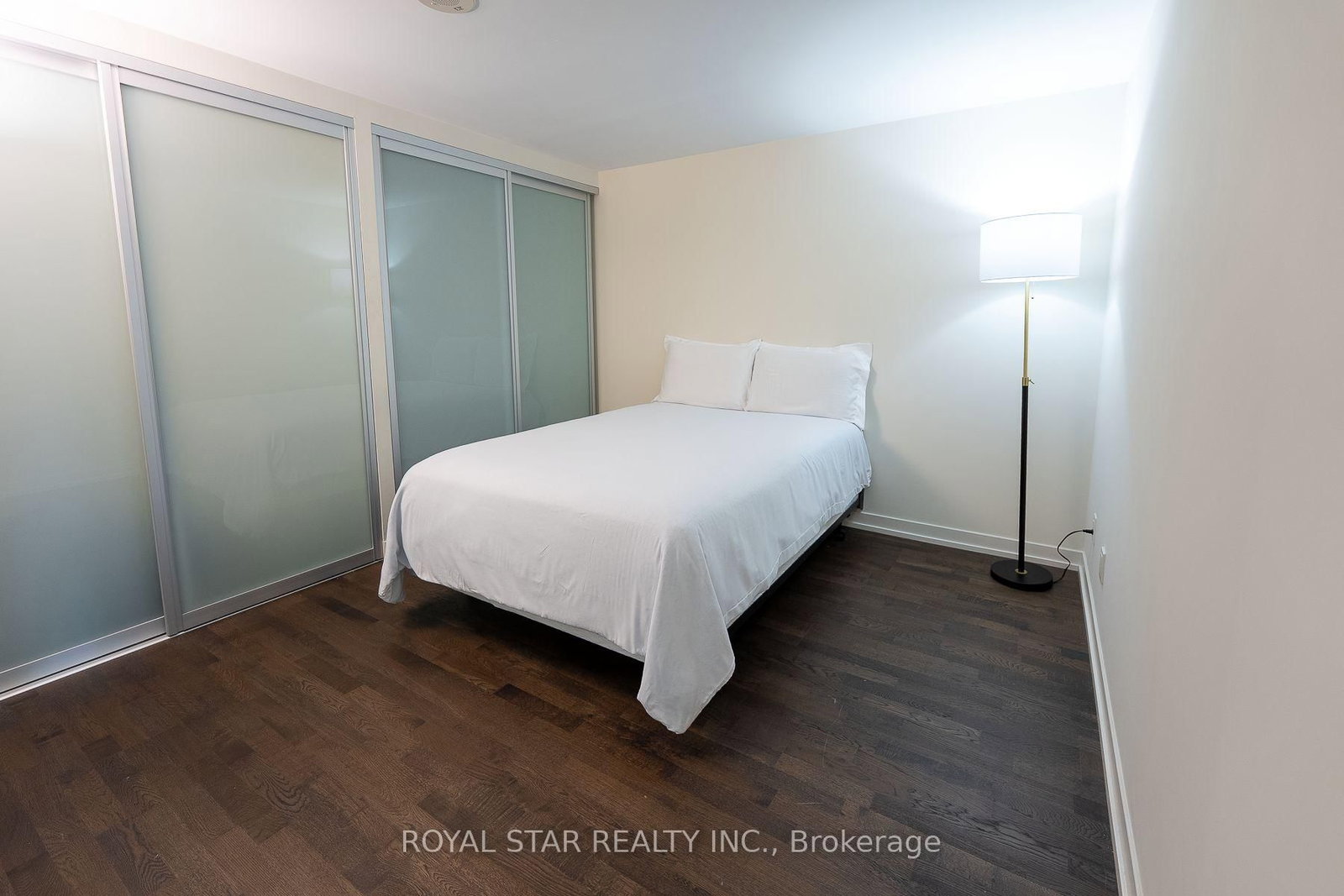 95 Bathurst Street • #623 • Toronto, ON photo 6