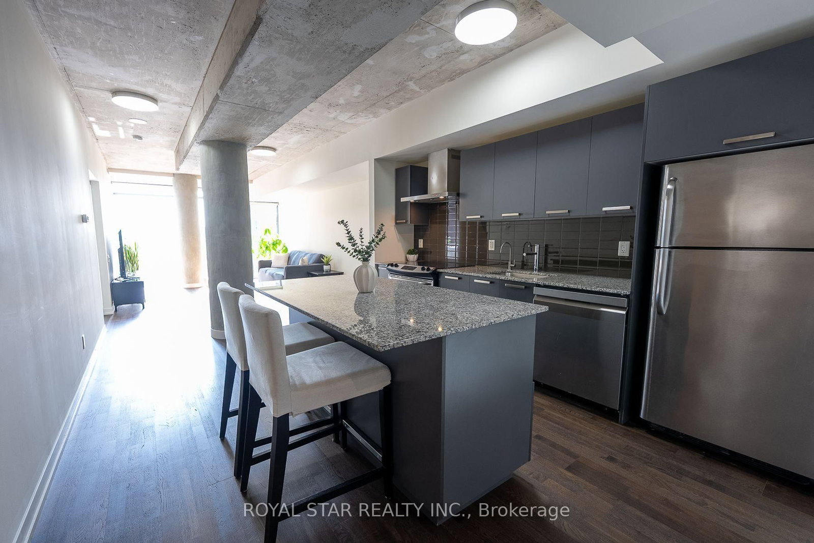 95 Bathurst Street • #623 • Toronto, ON photo 8