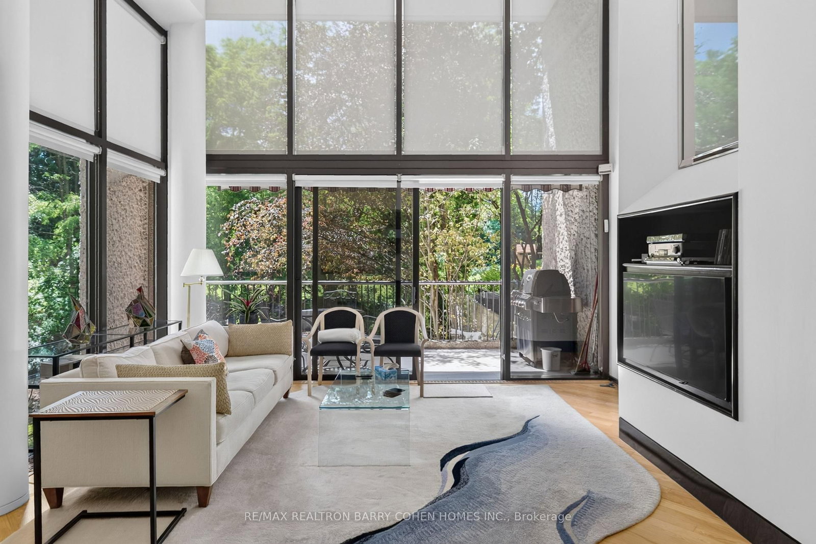 30 High Point Road • Toronto, ON photo 8