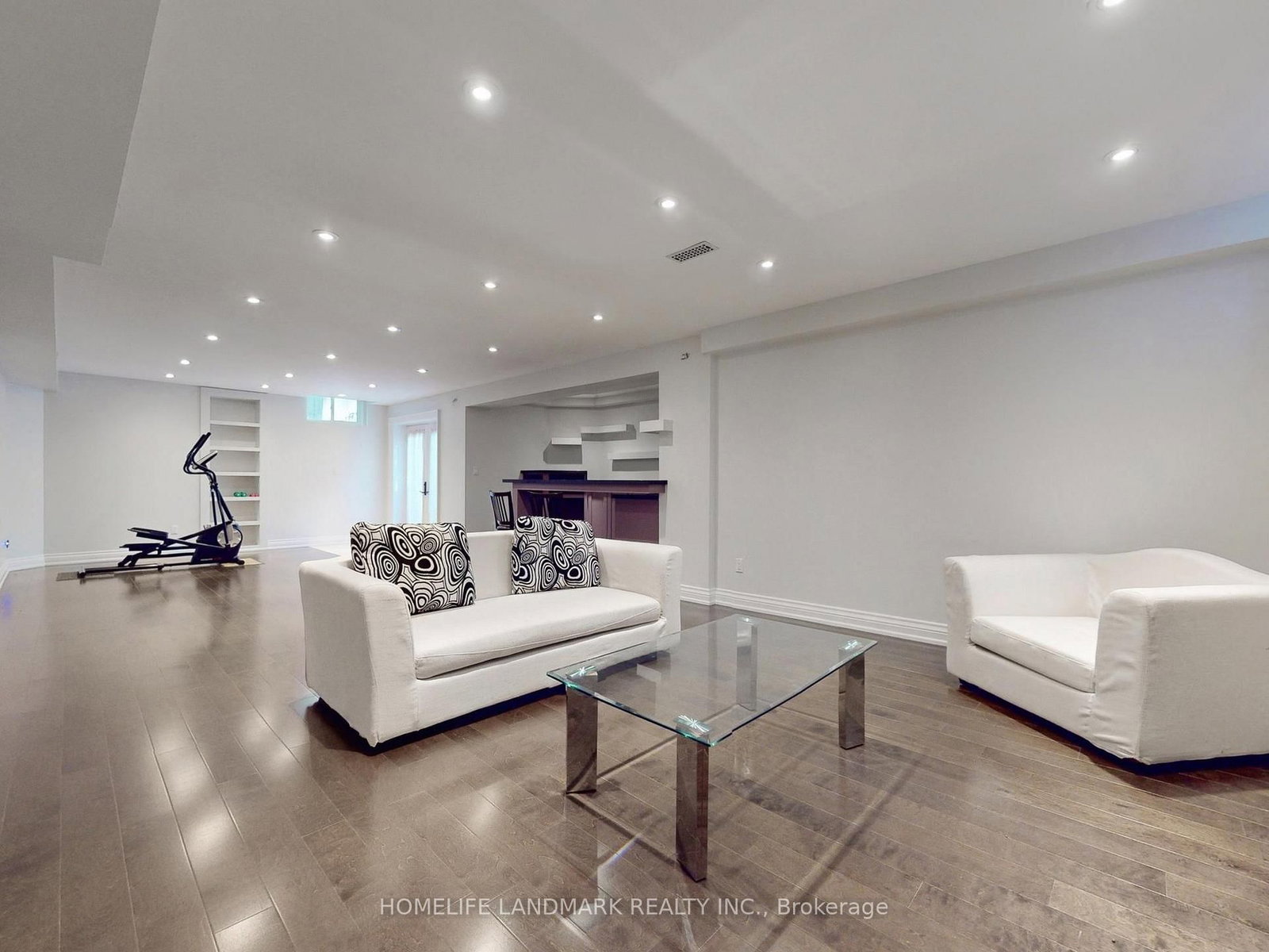 183 Byng Avenue • Toronto, ON photo 33