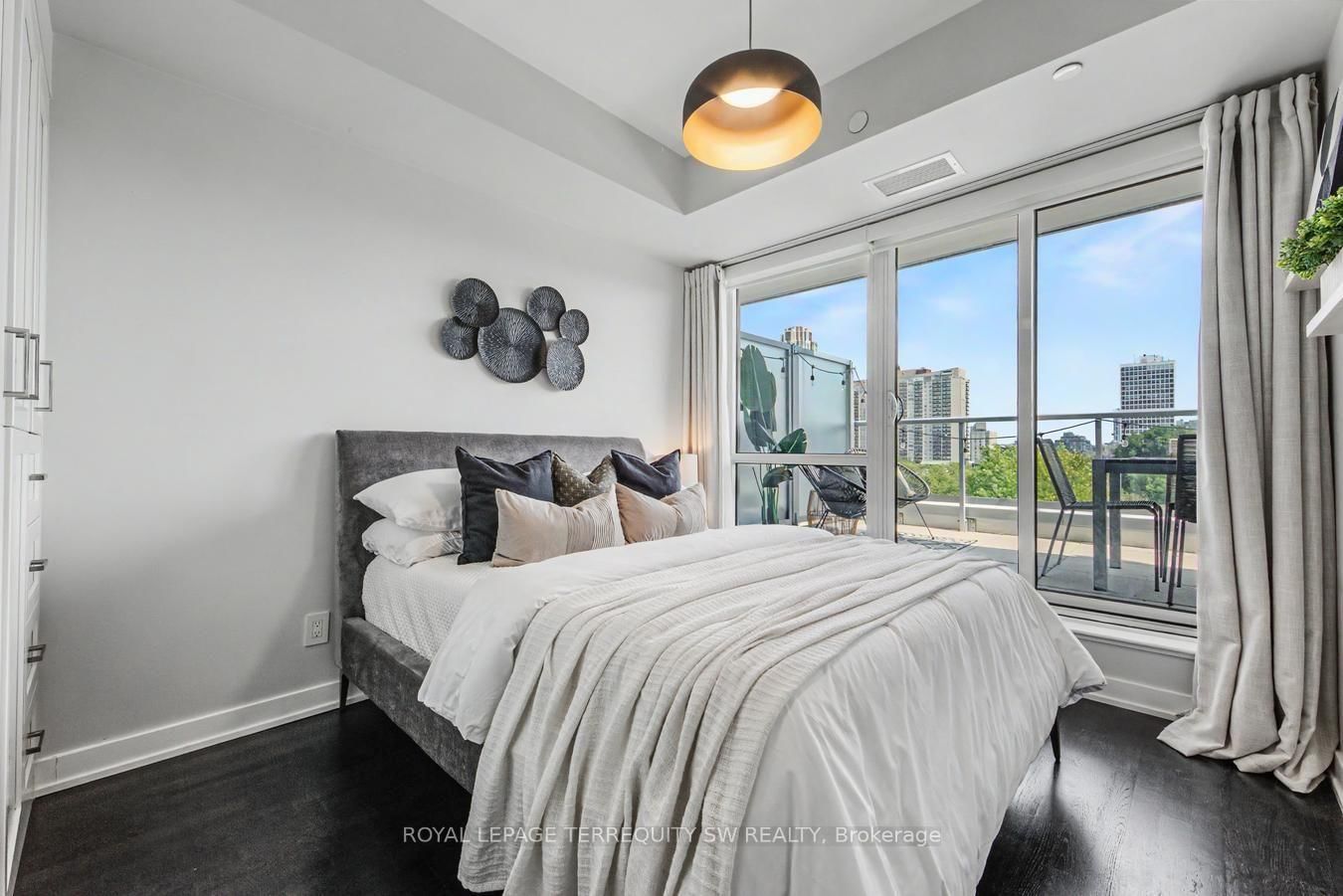 501 St. Clair Avenue W • #510 • Toronto, ON photo 10