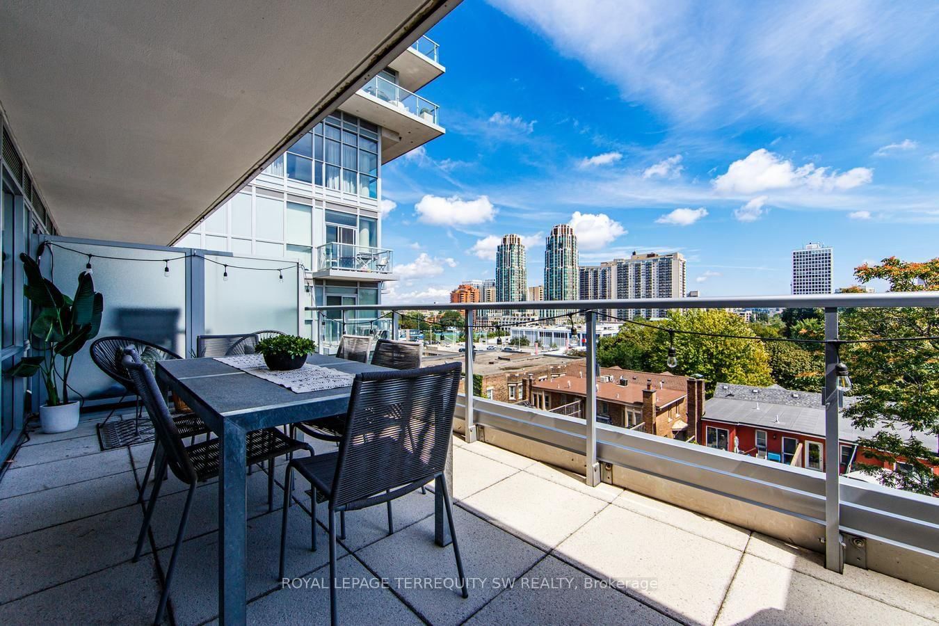 501 St. Clair Avenue W • #510 • Toronto, ON photo 17