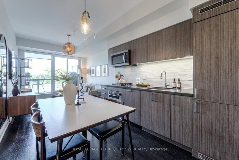 510 - 501 St. Clair Avenue W
