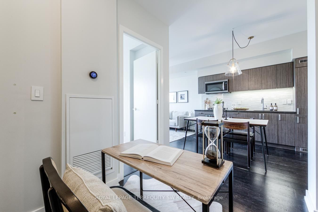 501 St. Clair Avenue W • #510 • Toronto, ON photo 9