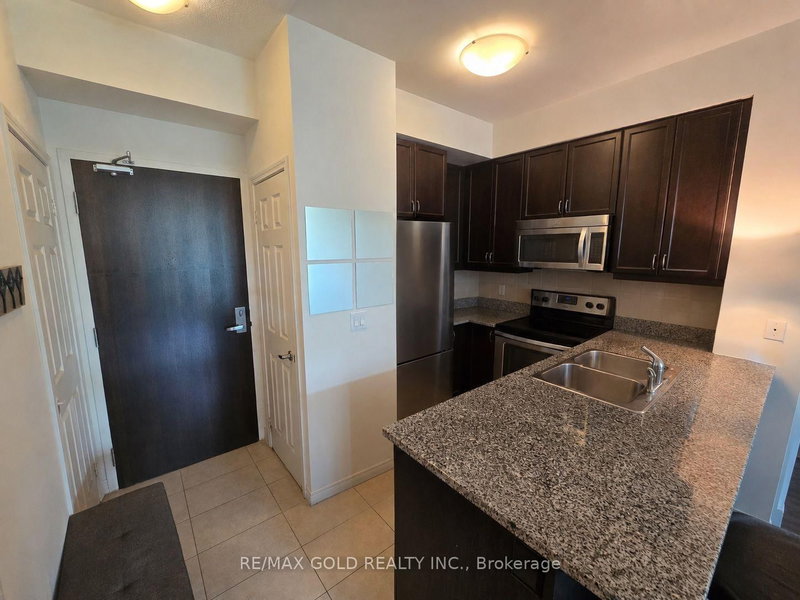 #310 - 25 Lower Simcoe Street