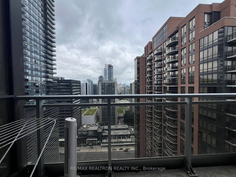 #2704 - 23 Sheppard Avenue E