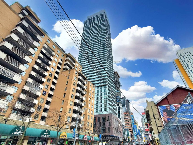 2203 - 100 Dalhousie Street