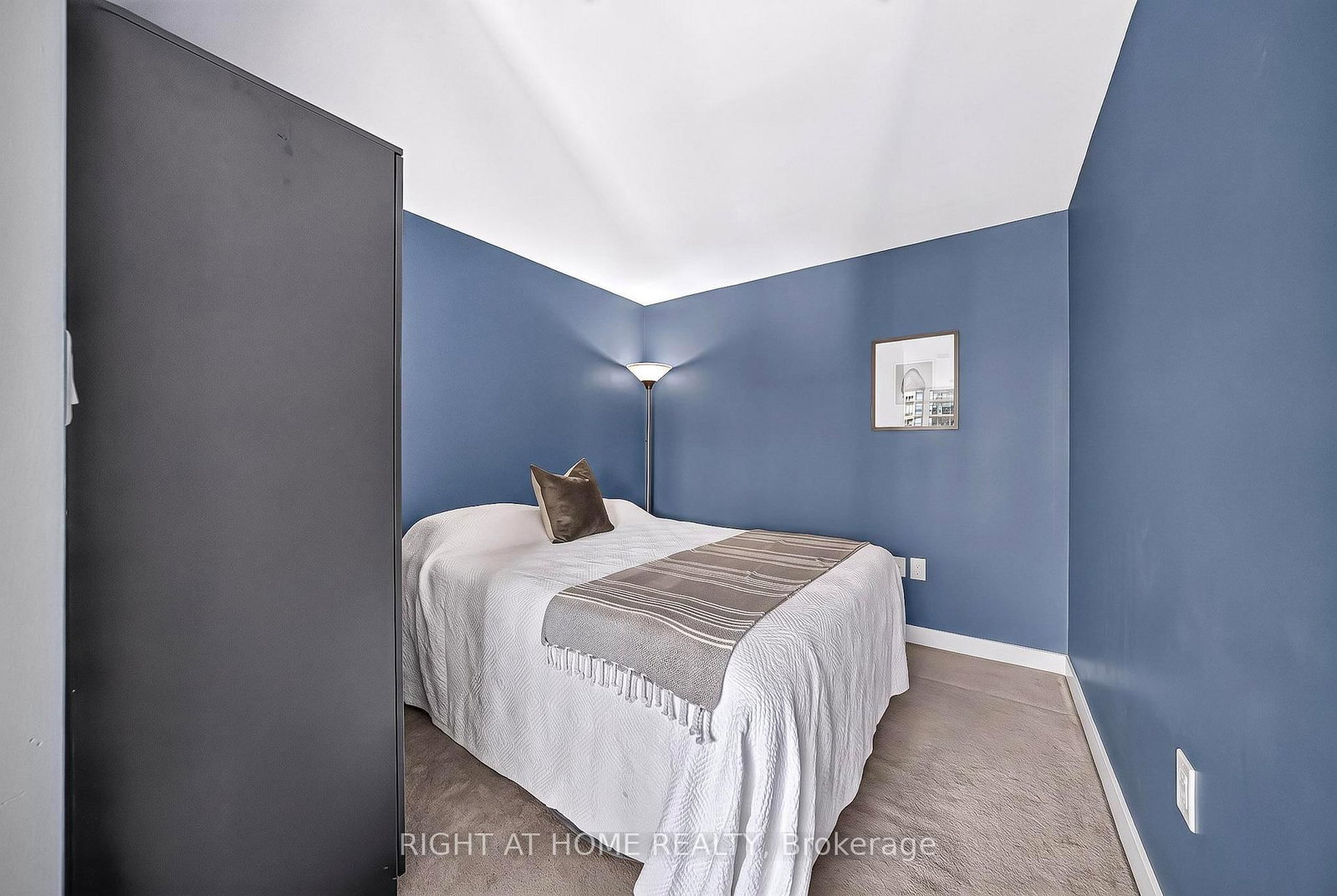 11 Brunel Court • #5509 • Toronto, ON photo 14