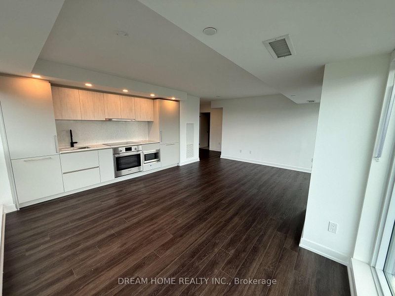 2007 - 609 Sherbourne Street