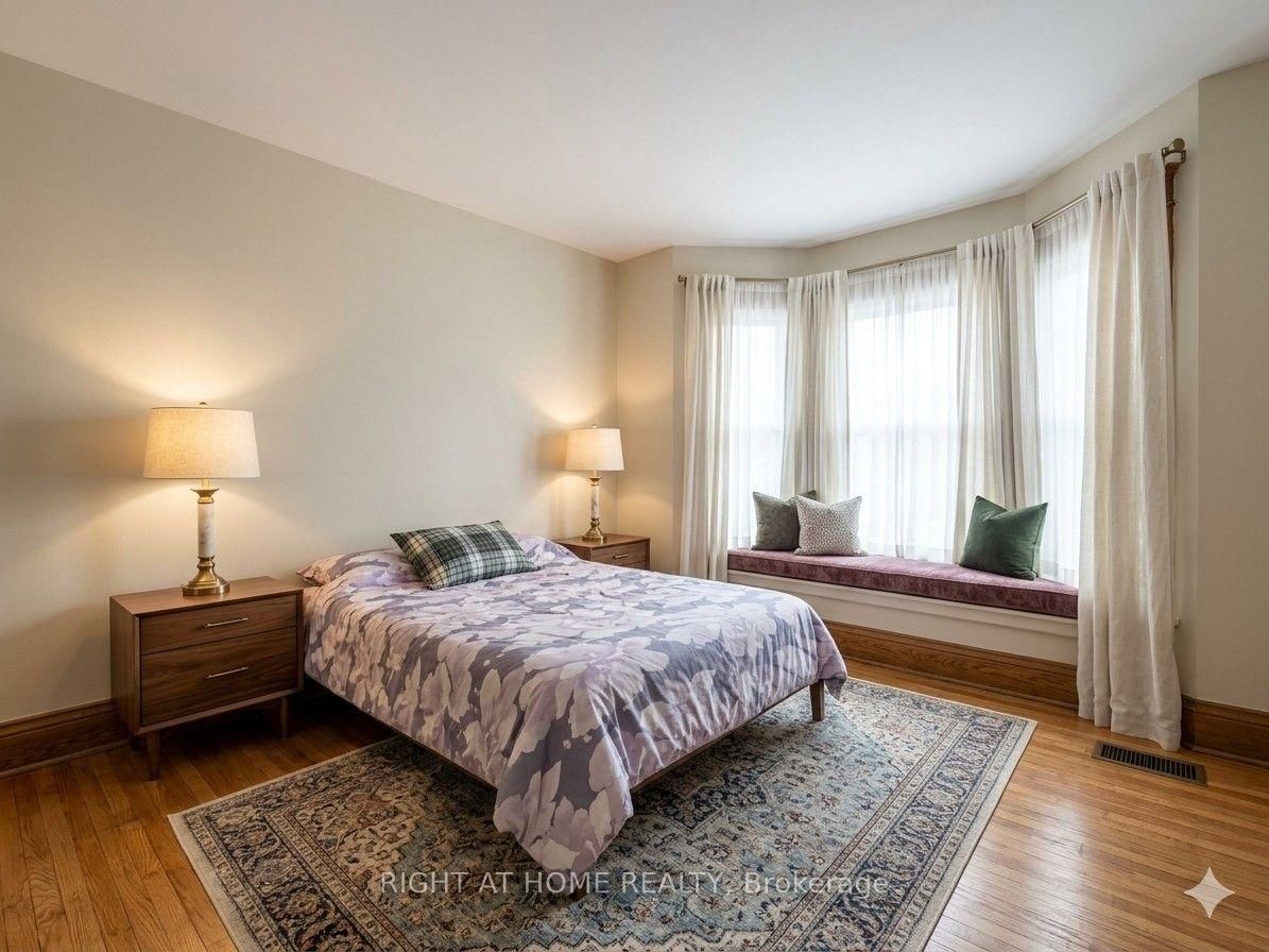 665 Ossington Avenue • Toronto, ON photo 14