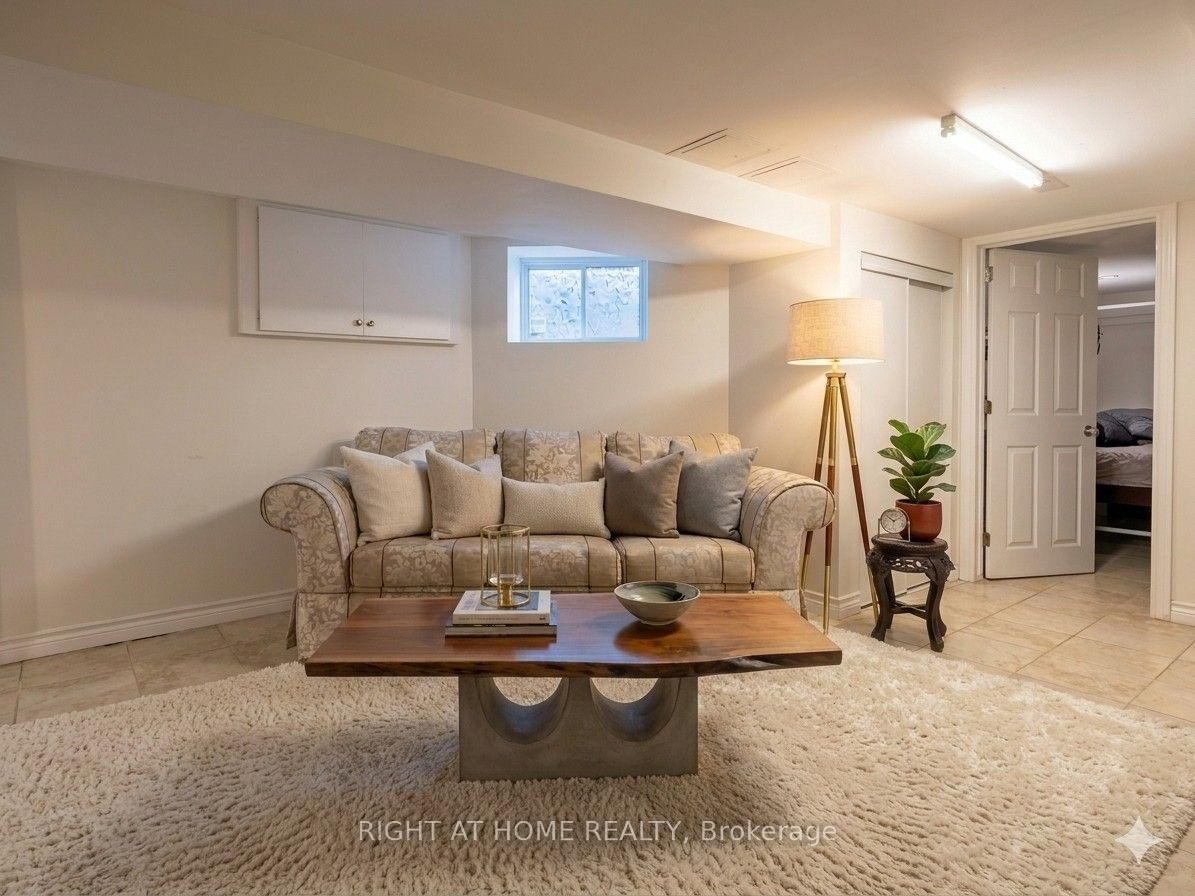 665 Ossington Avenue • Toronto, ON photo 21