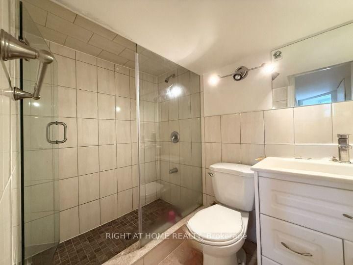 665 Ossington Avenue • Toronto, ON photo 25