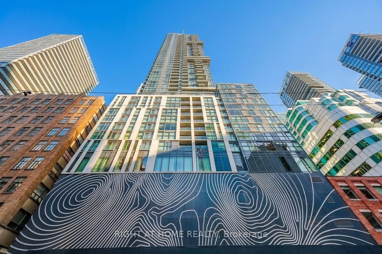 87 Peter Street • #4606 • Toronto, ON photo 4