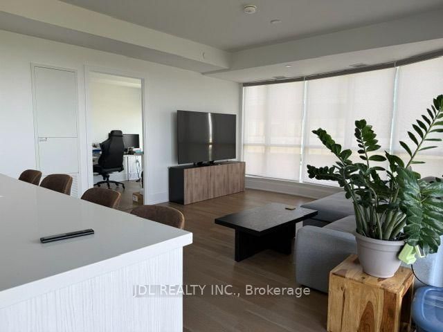 585 Bloor Street E