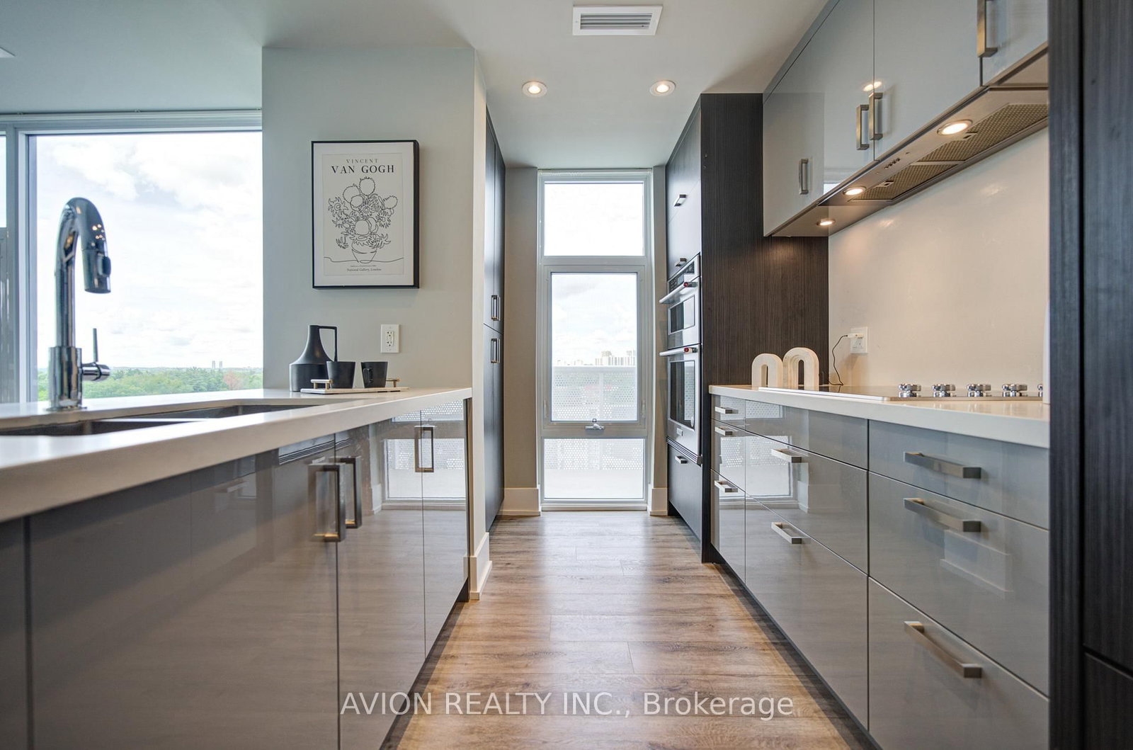 25 Adra Grado Way • #1019 • Toronto, ON photo 9