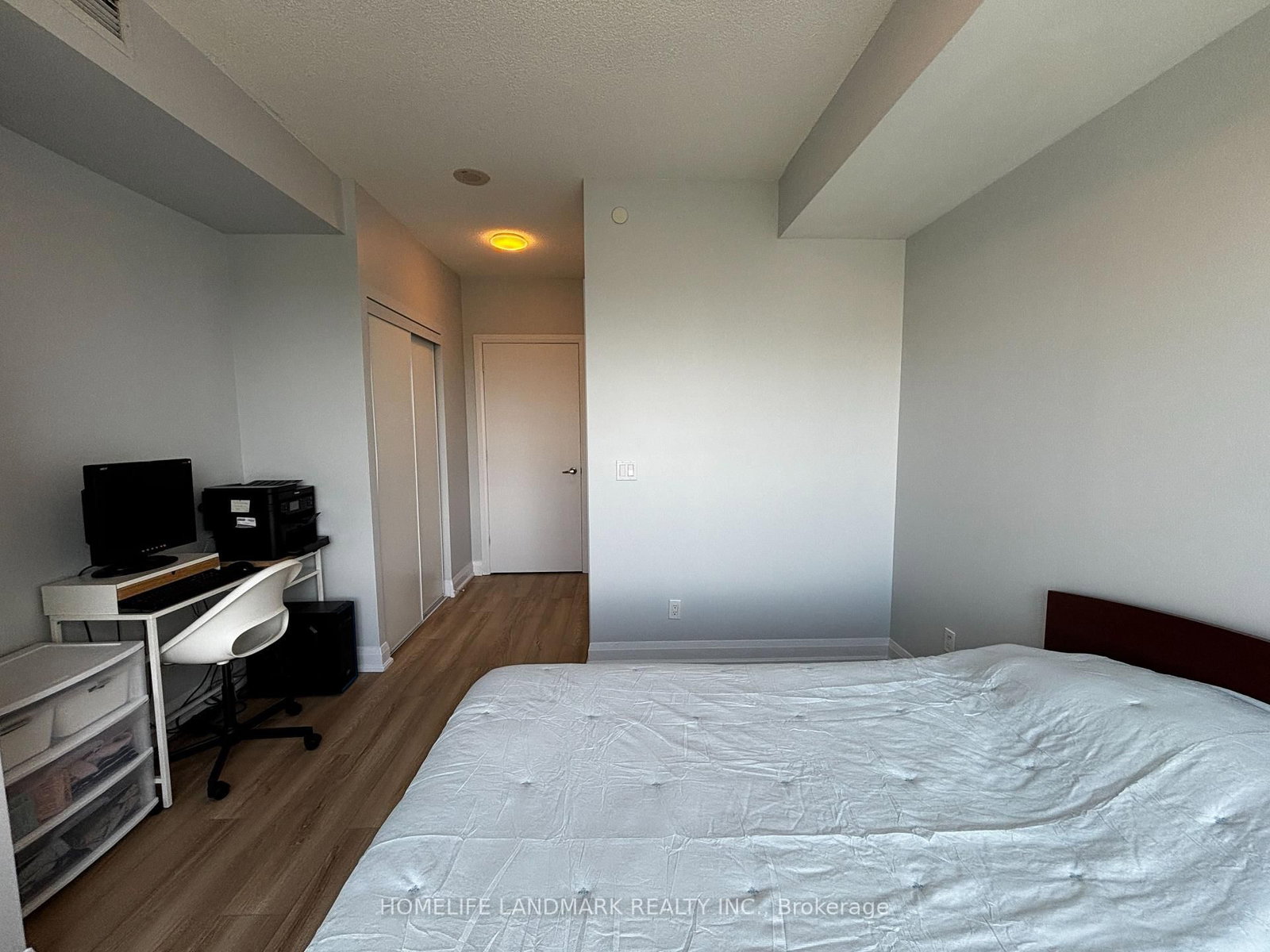 68 Canterbury Placeway • #1809 • Toronto, ON photo 13