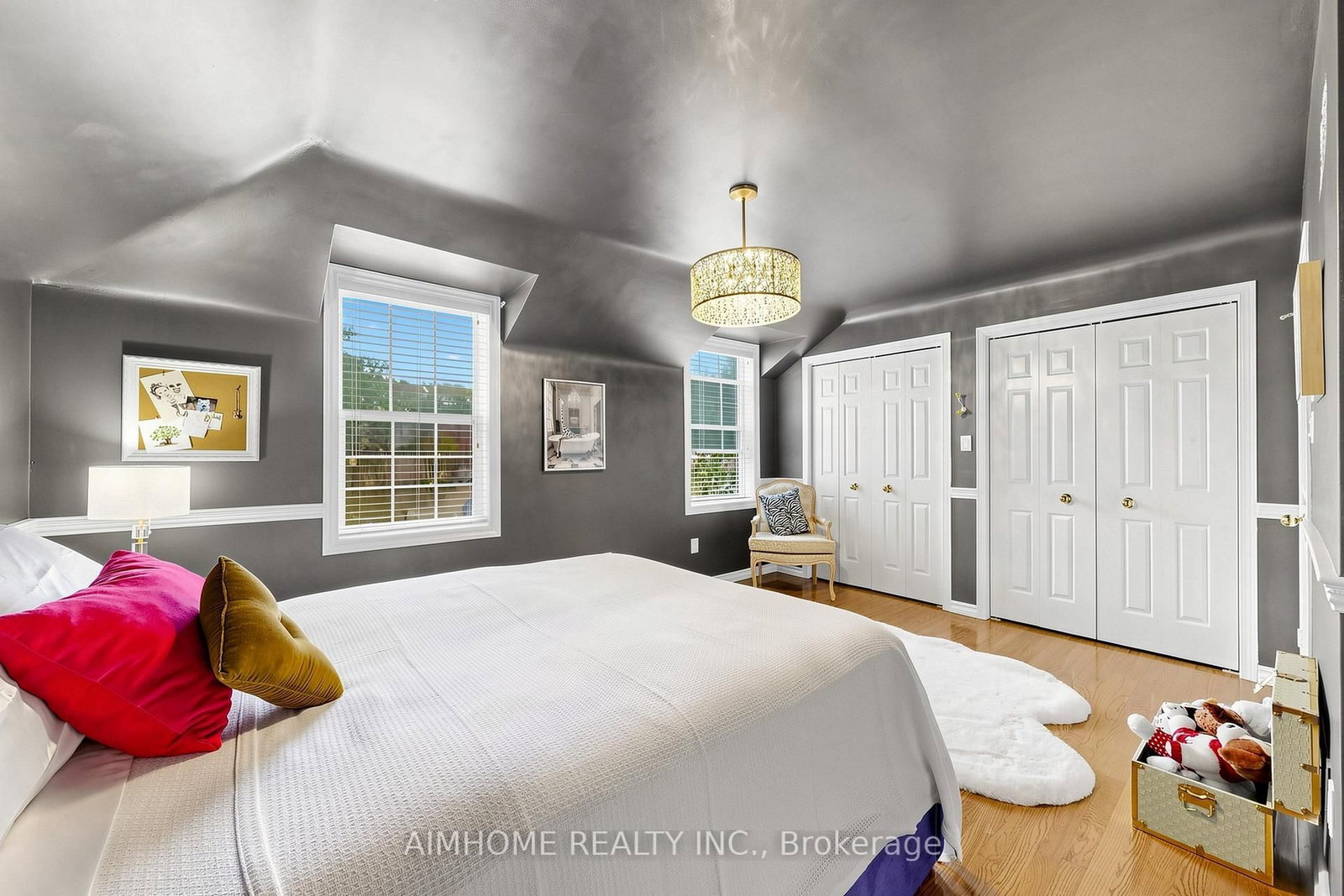 93 Clarinda Drive • Toronto, ON photo 20