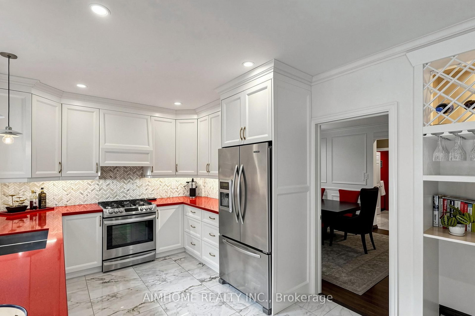 93 Clarinda Drive • Toronto, ON photo 8