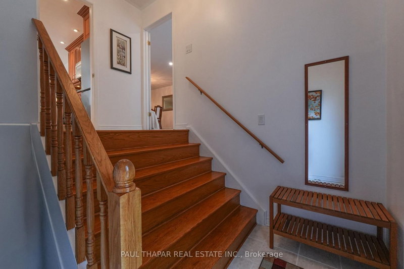 60 Seneca Hill Drive