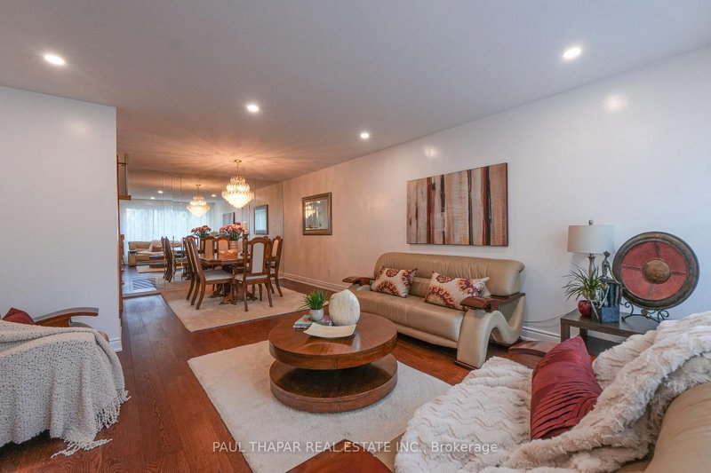 60 Seneca Hill Drive
