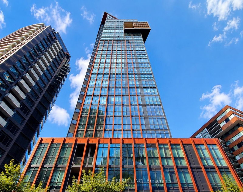 306 - 32 Davenport Road