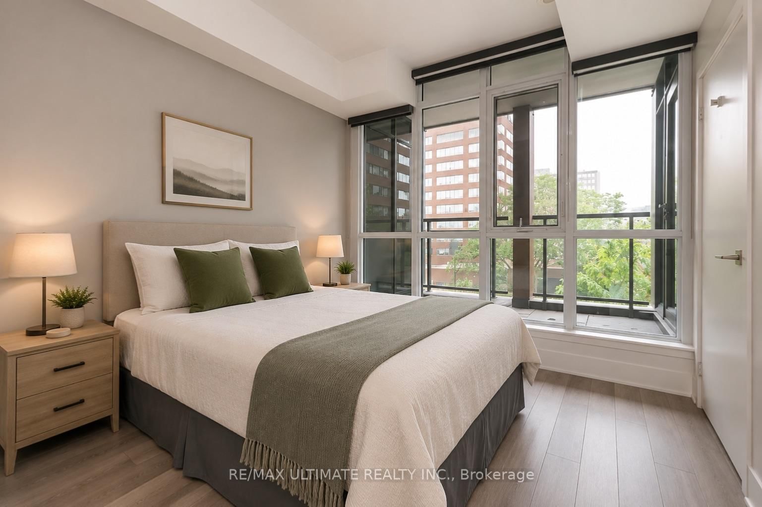 32 Davenport Road • #306 • Toronto, ON photo 14