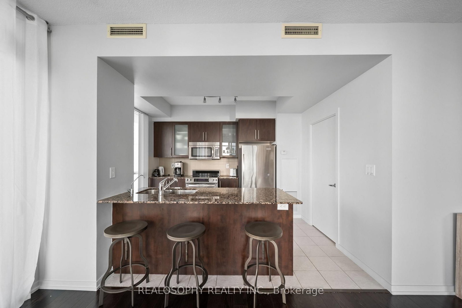 65 Bremner Boulevard • #4305 • Toronto, ON photo 11