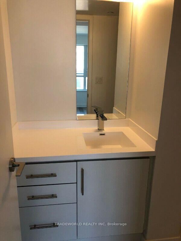 181 Huron Street • #707 • Toronto, ON photo 8