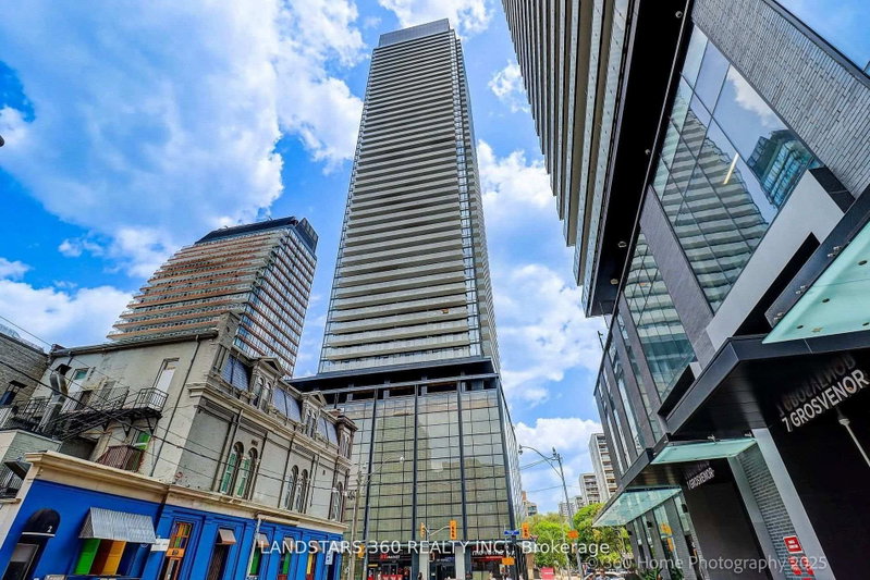 4202 - 501 Yonge Street