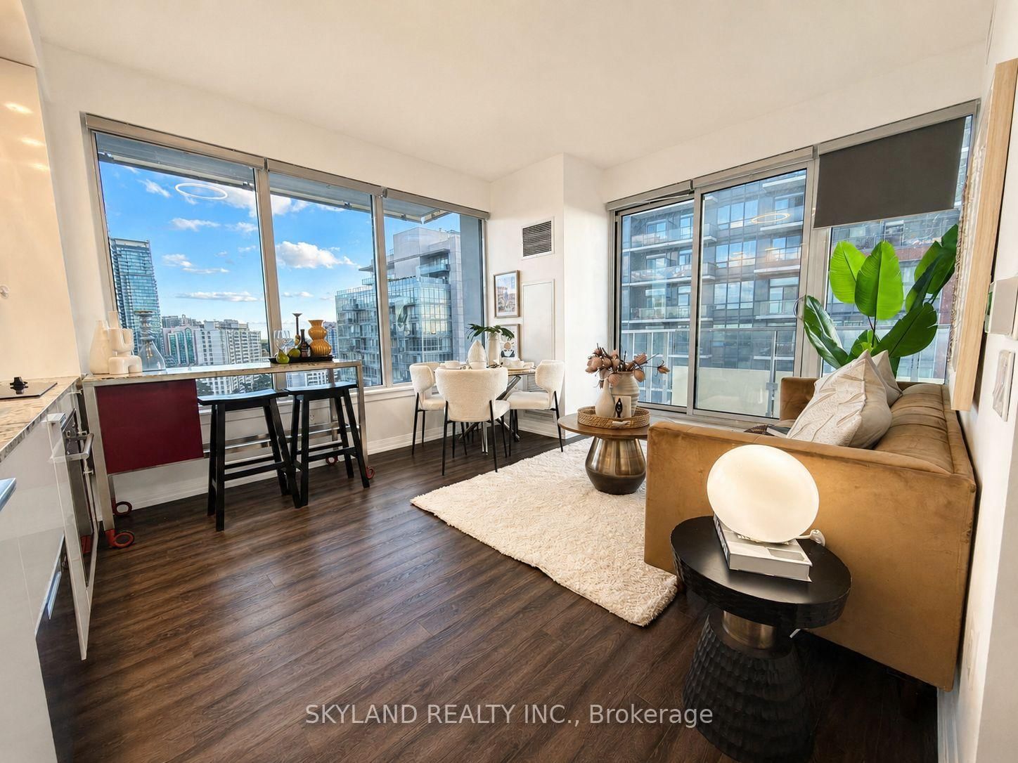 75 Canterbury Place • #1607 • Toronto, ON photo 2